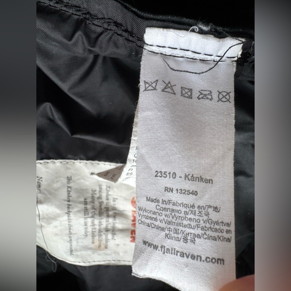 Fjällräven Kånken Classic Backpack Black – 16L - Picture 6 of 10